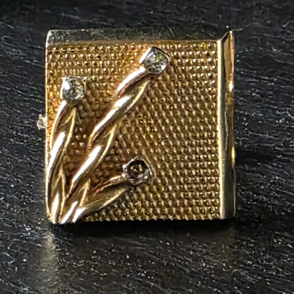 Vintage SWANK Mid Century Twisted Reed Gold Tone Cufflinks Condition As Shown